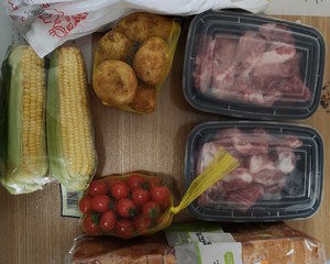 入口即化的土豆炖排骨 从食材采购到烹饪秘诀